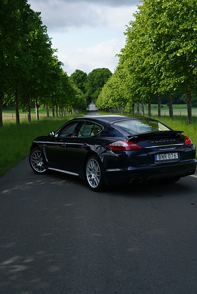 Porsche Panamera Turbo 2 of 5