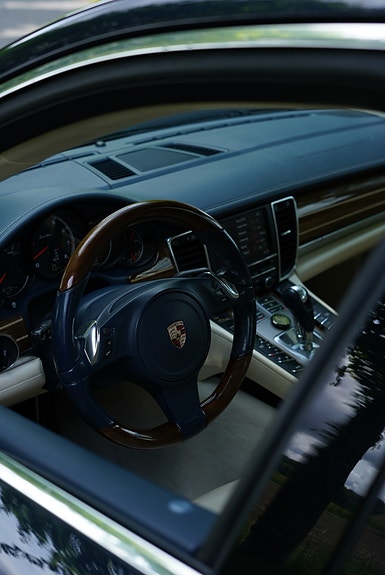 Porsche Panamera Turbo 4 of 5