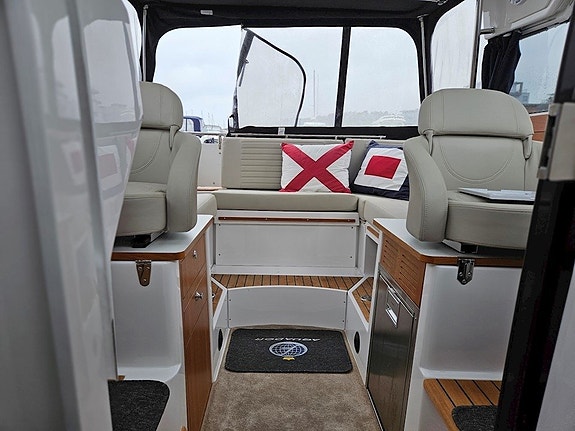 Aquador 25 HT - Mercruiser 4,5 L MPI 12 of 14