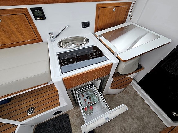 Aquador 25 HT - Mercruiser 4,5 L MPI 5 of 14