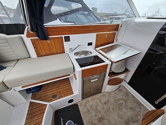 Aquador 25 HT - Mercruiser 4,5 L MPI 4 of 14