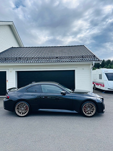 BMW M2 2 of 5