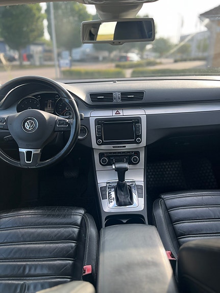 Volkswagen Passat CC 5 of 11