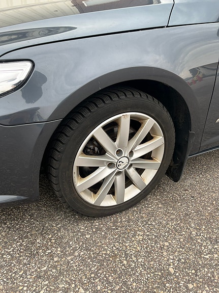 Volkswagen Passat CC 11 of 11