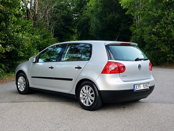 Volkswagen Golf V 3 of 5