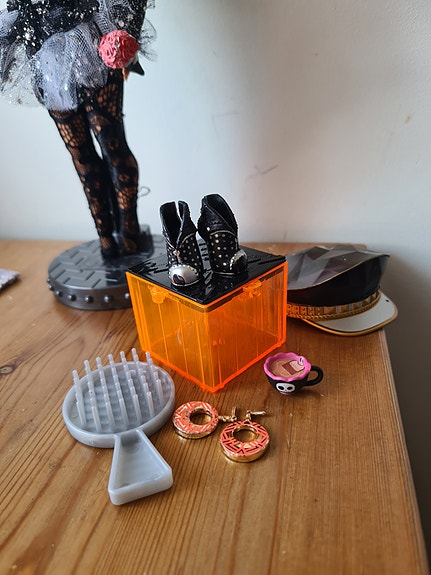 Product image 2 of 6
