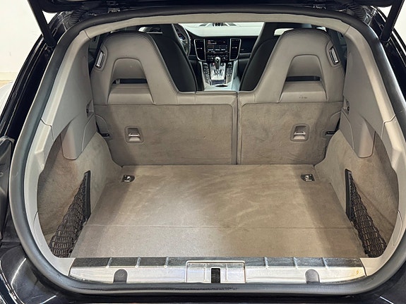 Porsche Panamera 4 7 of 21