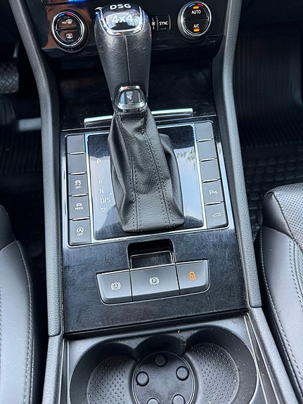 Skoda Superb 19 of 24