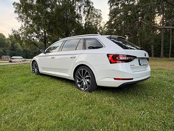 Skoda Superb 7 of 24