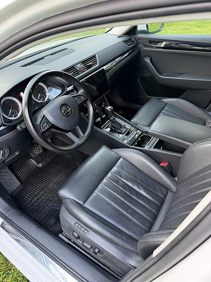 Skoda Superb 12 of 24