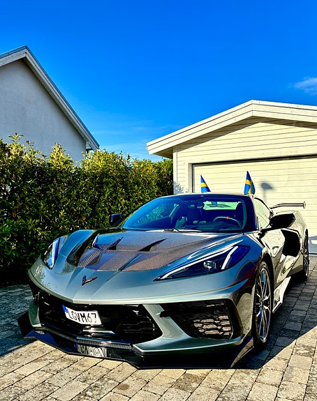 Chevrolet Corvette 2 of 11