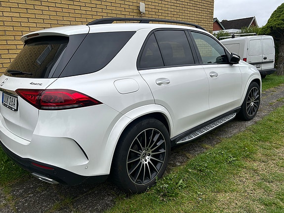 Mercedes-Benz GLE350 de 2 of 2