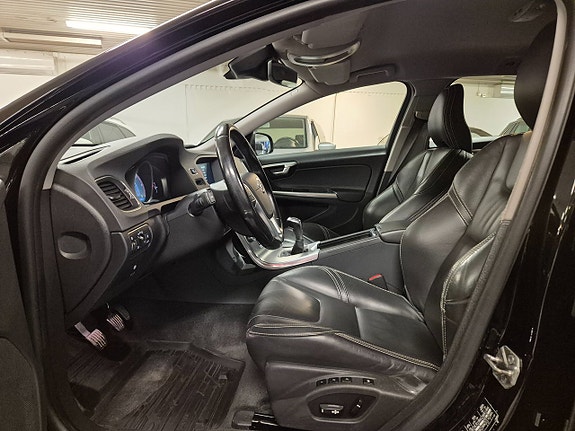Volvo V60 8 of 22