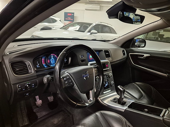 Volvo V60 10 of 22