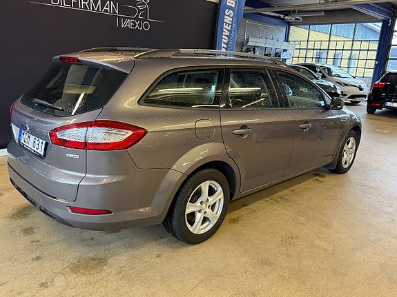 Ford Mondeo 4 of 5