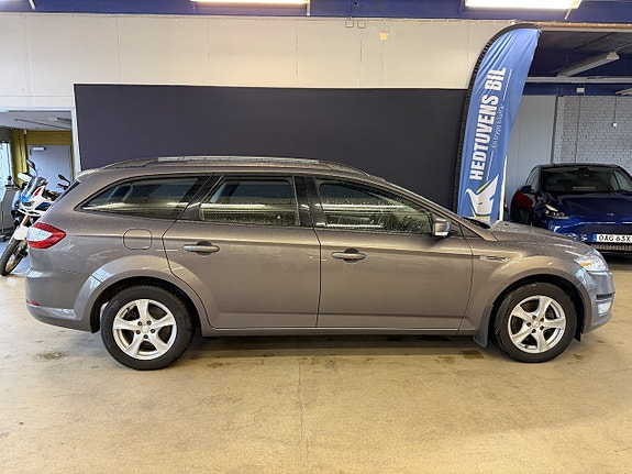 Ford Mondeo 3 of 5