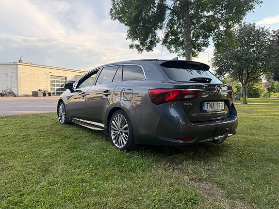 Toyota Avensis 6 of 20