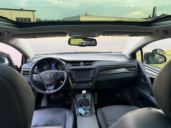 Toyota Avensis 12 of 20