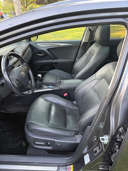 Toyota Avensis 10 of 20