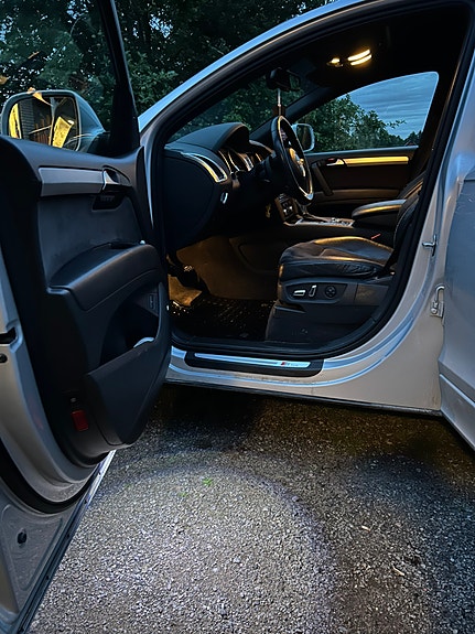 Audi Q7 8 of 13