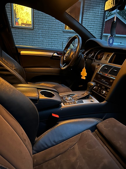 Audi Q7 10 of 13