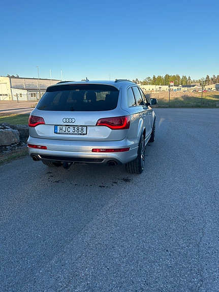Audi Q7 5 of 5