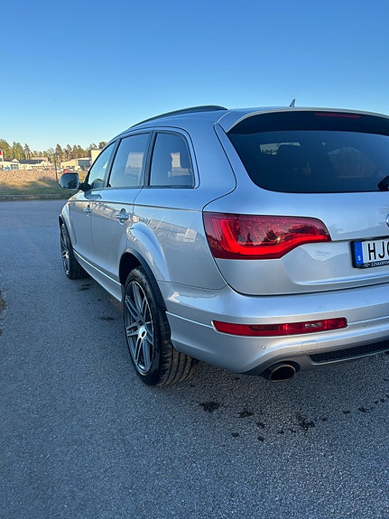 Audi Q7 6 of 13