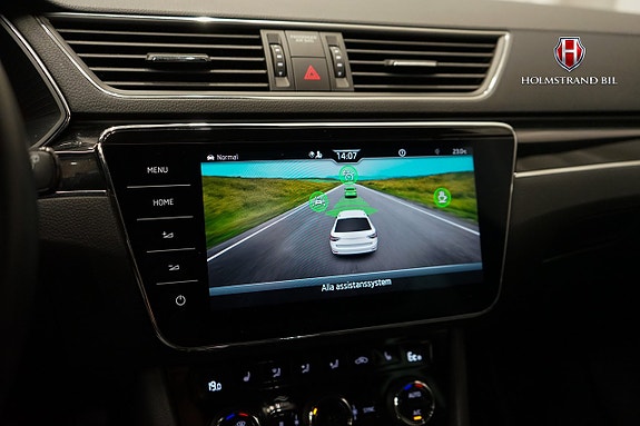 Skoda Superb 22 of 28