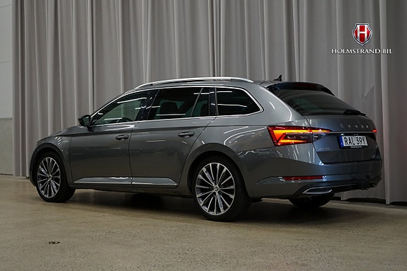 Skoda Superb 5 of 28