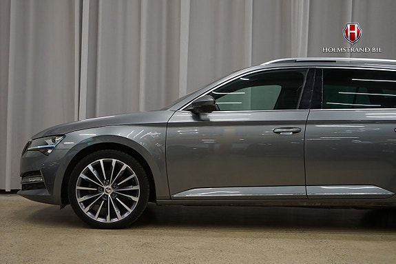 Skoda Superb 7 of 28