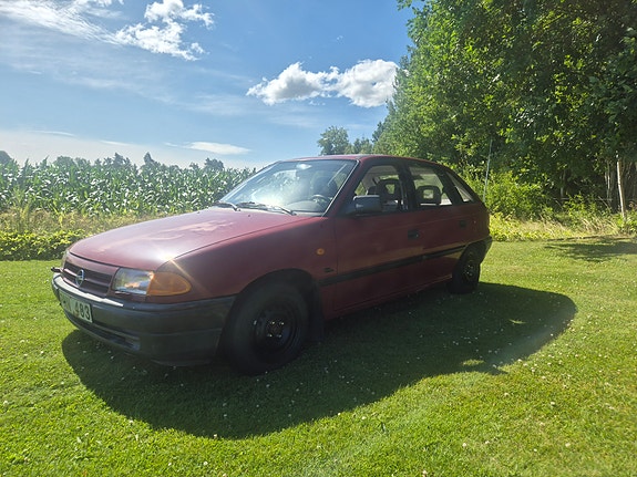 Opel Astra 3 of 5