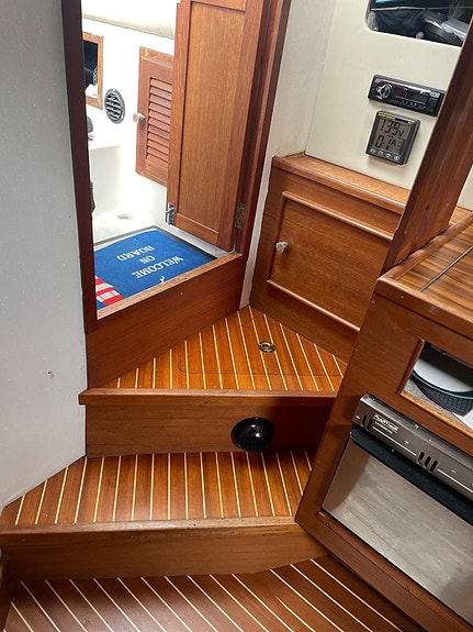 Sunseeker 31 Offshore 2x merc diesel ev byte 9 of 11