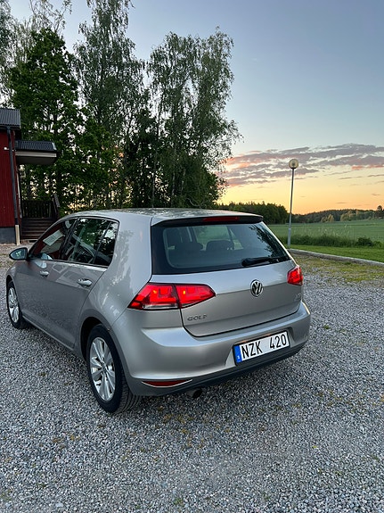 Volkswagen Golf VII 3 of 5