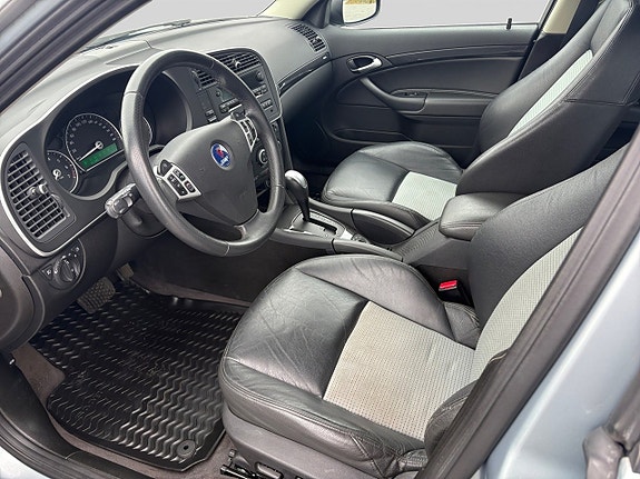 Saab 9-3X 10 of 15