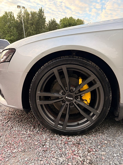 Audi A4 6 of 13