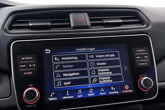 Nissan Leaf 27 of 30