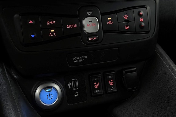 Nissan Leaf 28 of 30