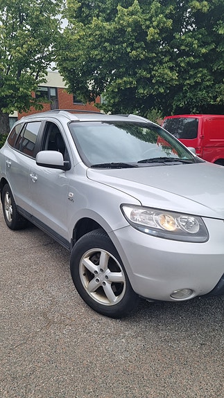 Hyundai Santa Fe 5 of 14