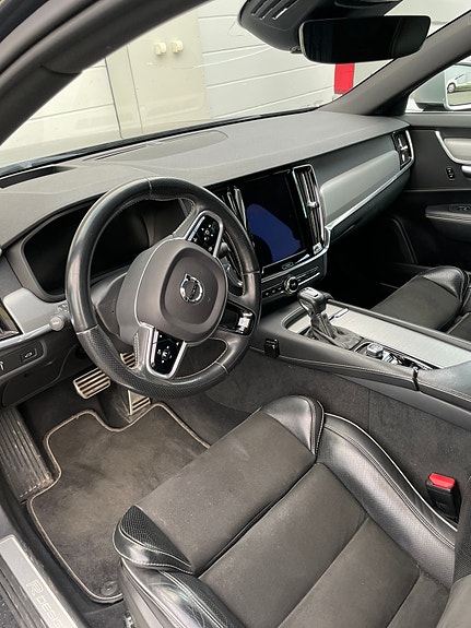 Volvo V90 3 of 5