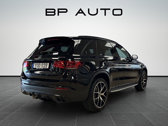 Mercedes-Benz GLC300 e 6 of 30