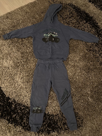 Product image 1 of 2