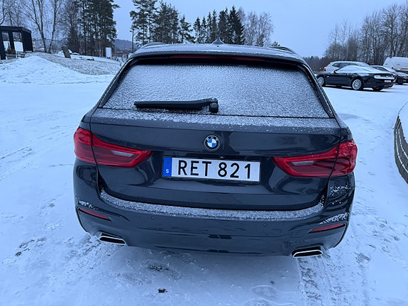 BMW 530d 3 of 5