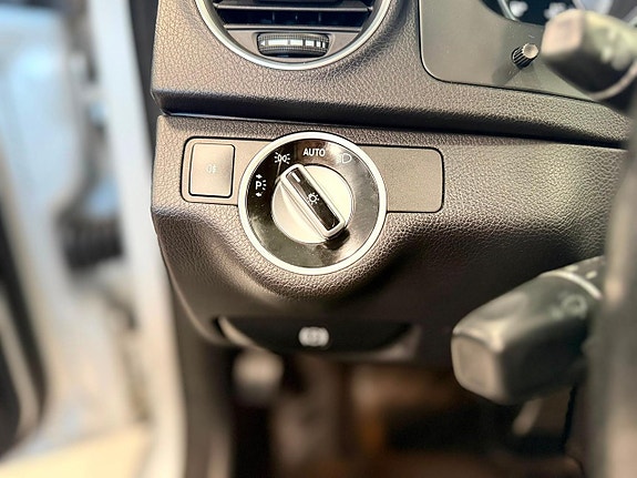 Mercedes-Benz C350 15 of 18