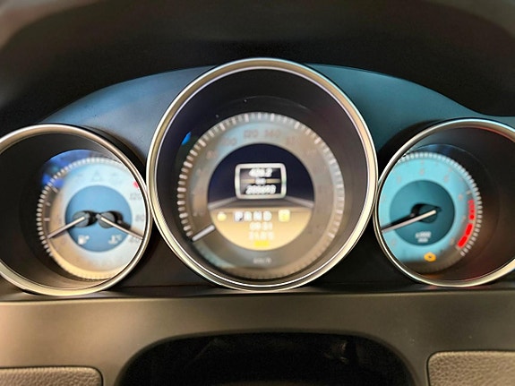 Mercedes-Benz C350 18 of 18