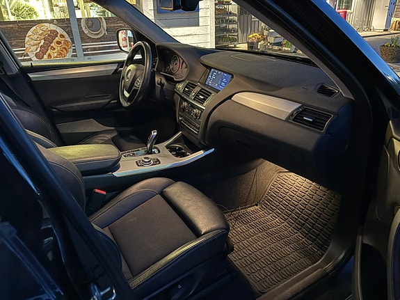 BMW X3 7 of 7