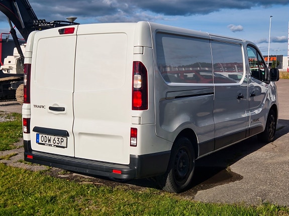 Renault Trafic 4 of 5