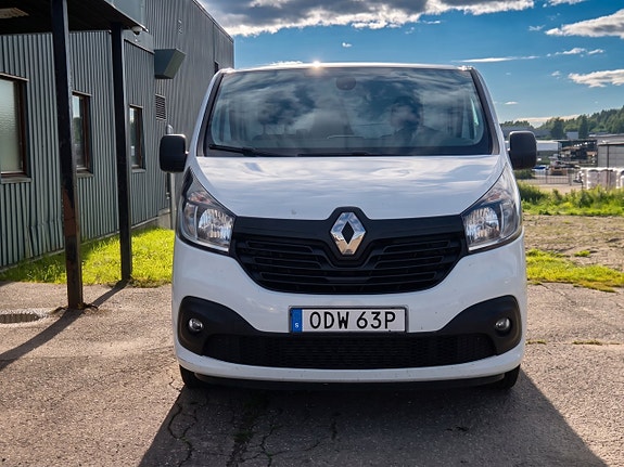 Renault Trafic 2 of 5