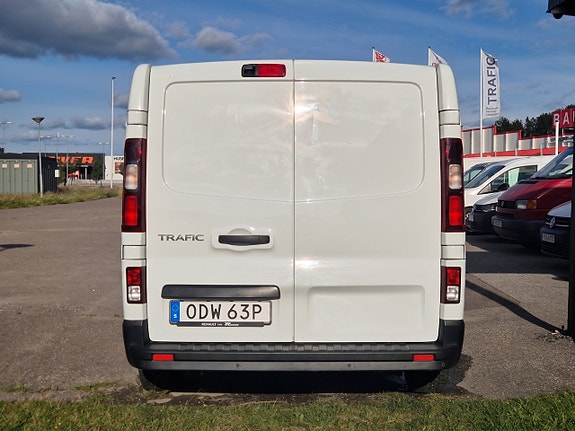 Renault Trafic 5 of 5