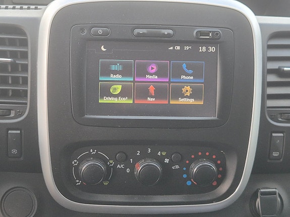 Renault Trafic 17 of 20