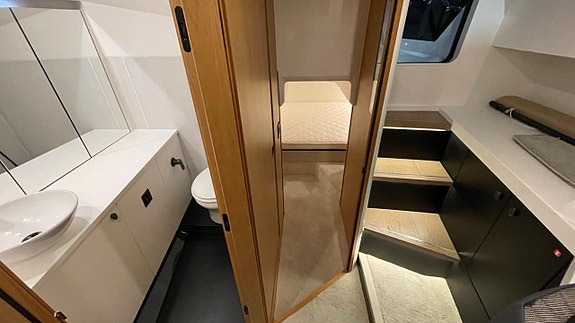 Fairline F33 -21 Diesel "READY TO CRUISE" 12 of 16